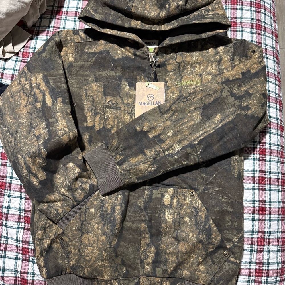 Magellan Outdoors Kids Camo Jacket - Brown and Black